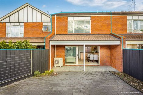 Photo of property in 4/23 Charlenne Close, Ranui, Auckland, 0612