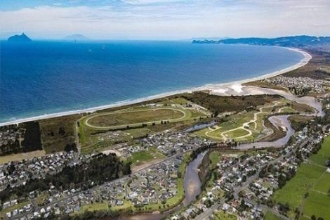 Photo of property in 53 Marsden Point Road, Ruakaka, 0116