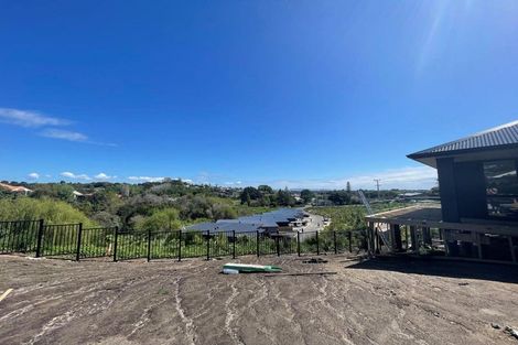 Photo of property in 11 Godwit Lane, Welcome Bay, Tauranga, 3112