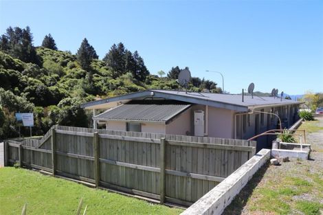 Photo of property in 1/1 Angle Street, Picton, 7220