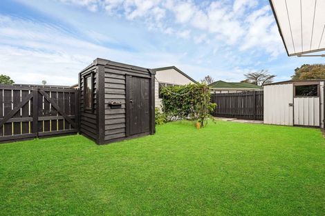 Photo of property in 9 Le Havre Place, Takanini, 2112