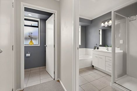 Photo of property in 21 Burgundy Court, Rototuna, Hamilton, 3210