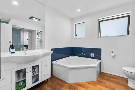 Photo of property in 10 Dillon Drive, Bell Block, New Plymouth, 4312