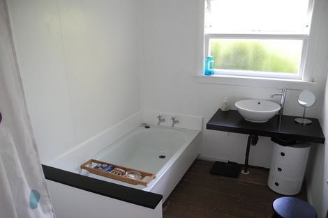 Photo of property in 2 Dixon Street, Waimate, 7924