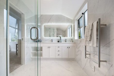 Photo of property in 18a Sunrise Avenue, Mairangi Bay, Auckland, 0630