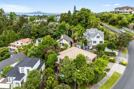 Photo of property in 70 Kate Sheppard Avenue, Torbay, Auckland, 0630