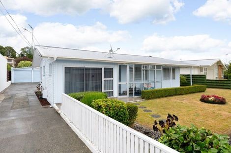 Photo of property in 44 Macdonald Road, Glenview, Hamilton, 3206