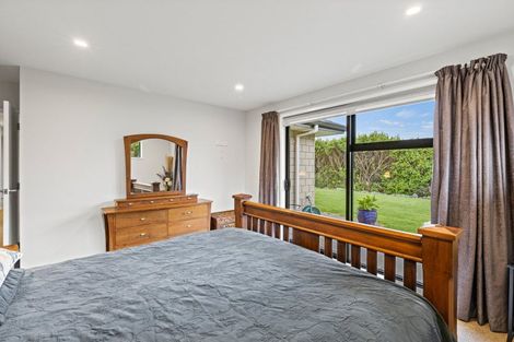 Photo of property in 1a Links Drive, Waiwhakaiho, New Plymouth, 4312