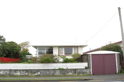 Photo of property in 67 Record Street, Fitzroy, New Plymouth, 4312