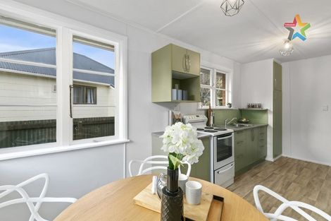 Photo of property in 193 Waddington Drive, Naenae, Lower Hutt, 5011