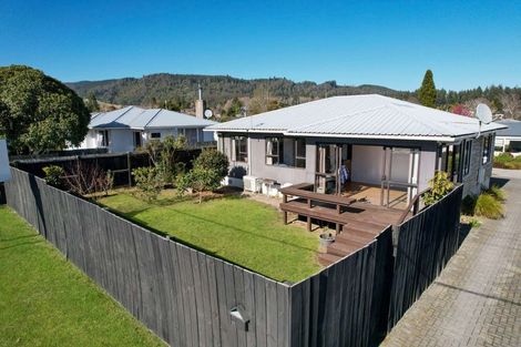 Photo of property in 11 Iles Road, Lynmore, Rotorua, 3010