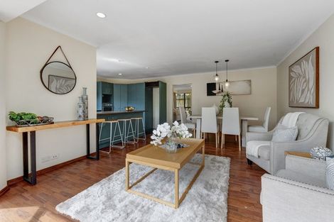 Photo of property in 26 Black Teal Close, Unsworth Heights, Auckland, 0632