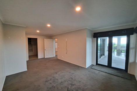 Photo of property in 1259 Devon Road, Sentry Hill, New Plymouth, 4373