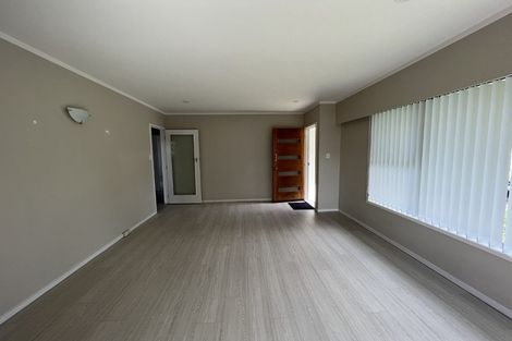 Photo of property in 2/52 Bentley Avenue, Glenfield, Auckland, 0629