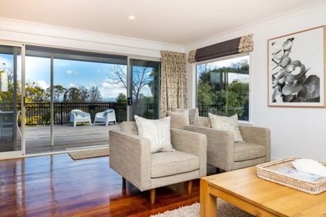 Photo of property in 1 Awarua Crescent, Havelock North, 4130