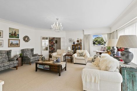 Photo of property in 46 Wai-iti Crescent, Woburn, Lower Hutt, 5010