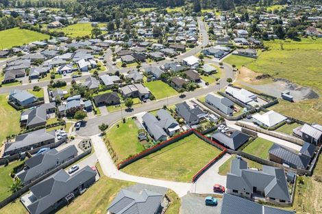 Photo of property in 1 Cherry Lane, Coromandel, 3506
