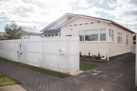 Photo of property in 9 Creagh Street, Te Awa, Napier, 4110