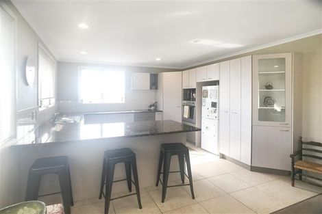 Photo of property in 8 Careen Grove, Gulf Harbour, Whangaparaoa, 0930