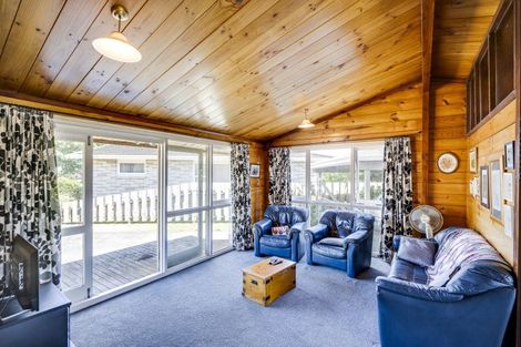 Photo of property in 82 Flaxmere Avenue, Flaxmere, Hastings, 4120