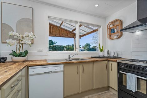 Photo of property in 5a Moewai Park Road, Whitianga, 3510