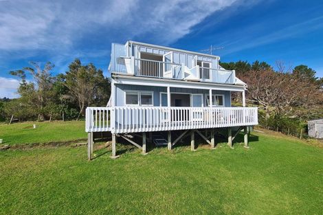 Photo of property in 12 Torehina Heights, Amodeo Bay, Coromandel, 3584