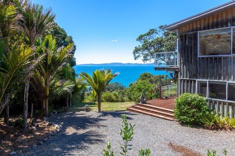 Photo of property in 102 Waihirere Drive, Tuateawa, Coromandel, 3583