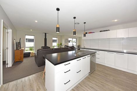 Photo of property in 5 Benjes Place, Woodend, 7610