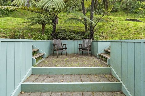 Photo of property in 19 Camellia Terrace, Maungaraki, Lower Hutt, 5010