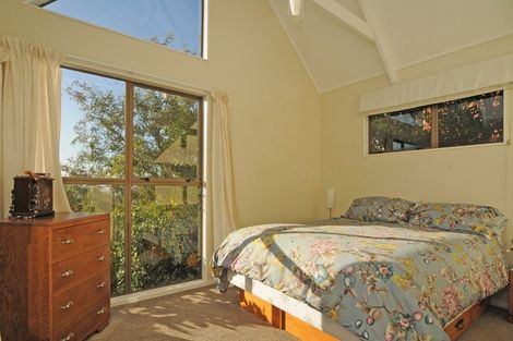 Photo of property in 7a Braithwaite Street, Karori, Wellington, 6012