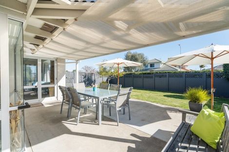 Photo of property in 2 Lasiandra Place, Mount Maunganui, 3116