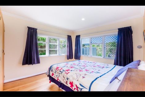 Photo of property in 35 Dale Road, Raumati South, Paraparaumu, 5032