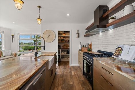 Photo of property in 29 Lakeside Terrace, Omokoroa, 3114
