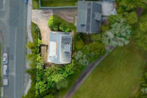 Photo of property in 2/84a Avonleigh Road, Green Bay, Auckland, 0604