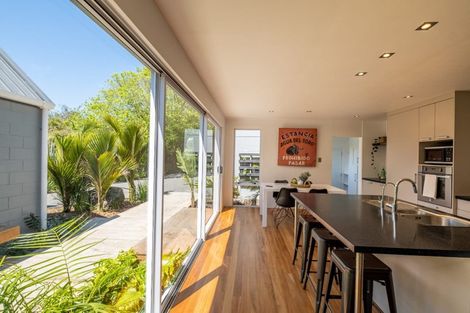 Photo of property in 10 Doralto Road, Frankleigh Park, New Plymouth, 4310