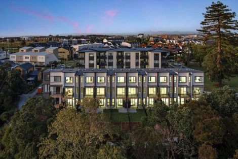 Photo of property in 16 Beach Road, Hobsonville, Auckland, 0616