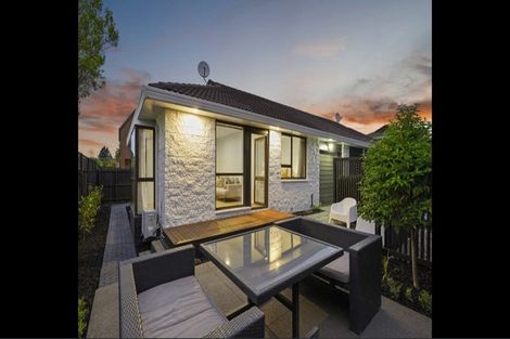 Photo of property in 2/60a Somme Street, St Albans, Christchurch, 8014