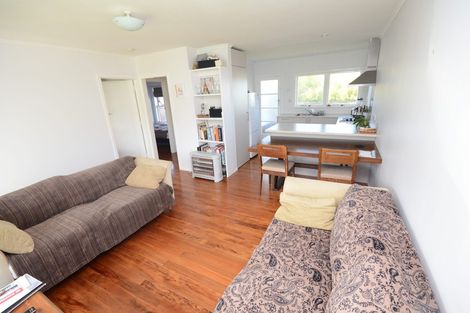 Photo of property in 4/13 Creamer Avenue, Belmont, Auckland, 0622