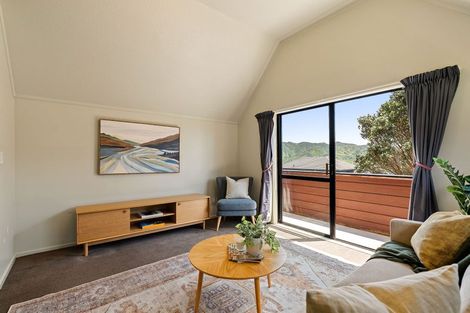 Photo of property in 14b Landsdowne Terrace, Karori, Wellington, 6012