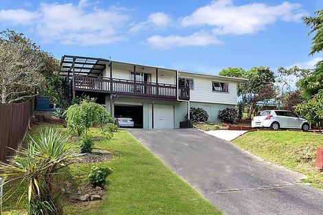 Photo of property in 68 Oreil Avenue, West Harbour, Auckland, 0618