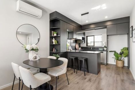 Photo of property in 2/1 Egremont Street, Belmont, Auckland, 0622