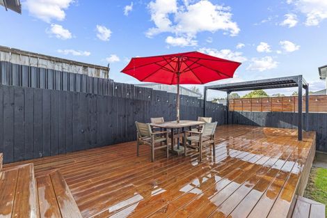 Photo of property in 141b Henderson Valley Road, Henderson, Auckland, 0612