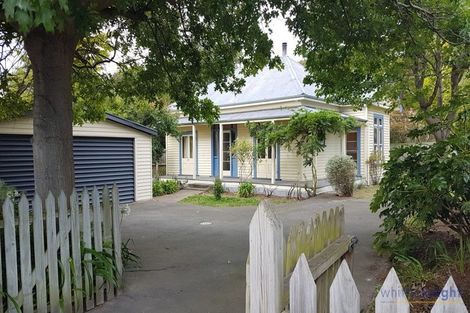 Photo of property in 30 Taupata Street, Redcliffs, Christchurch, 8081
