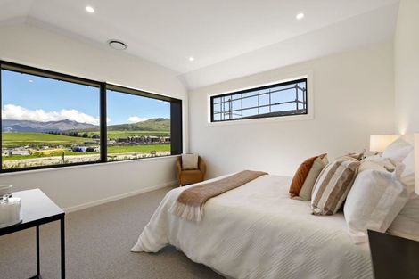 Photo of property in 24 Taurus Lane, Jacks Point, 9371