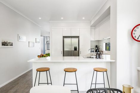 Photo of property in 16 Sacred Kingfisher Road, Hobsonville, Auckland, 0616