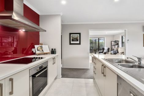 Photo of property in 4 Laly Haddon Place, Matakana, Warkworth, 0985