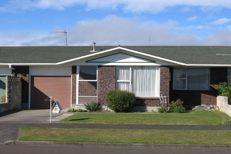 Photo of property in 27 Edwards Place, Terrace End, Palmerston North, 4410