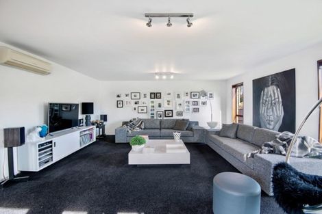 Photo of property in 58 Lake Terrace Road, Burwood, Christchurch, 8061