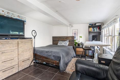 Photo of property in 4 Laurel Place, Awapuni, Palmerston North, 4412