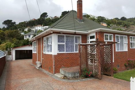 Photo of property in 61 Strathmore Avenue, Strathmore Park, Wellington, 6022